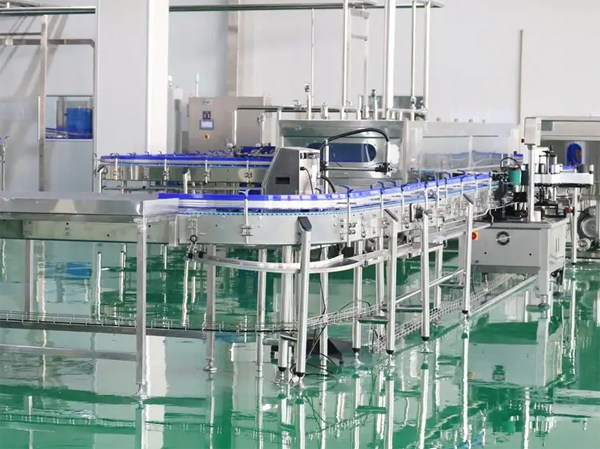 Chai đổ máy khử trùng