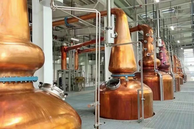 Máy chế biến vodka